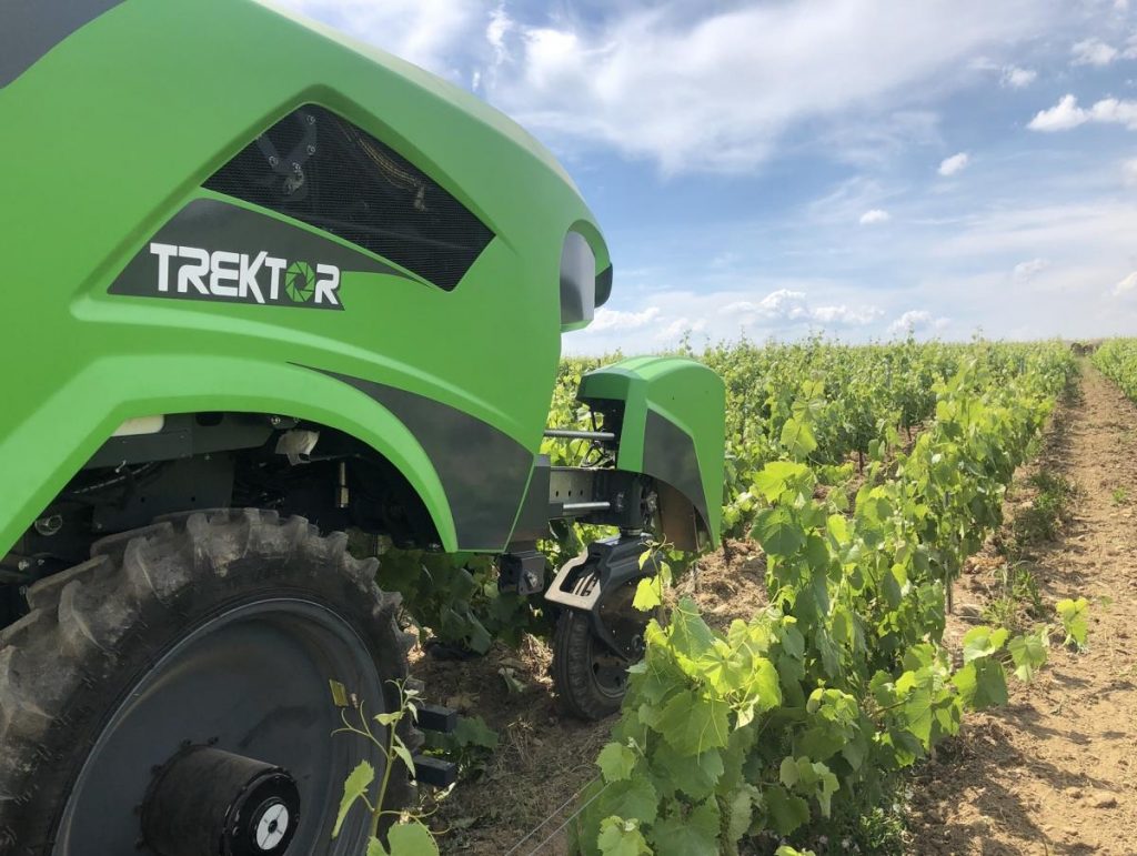 TREKTOR, le premier tracteur agricole autonome -